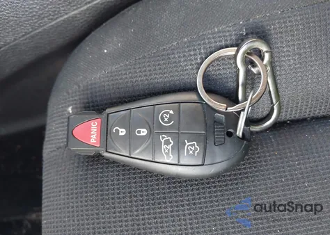 2012 Jeep Grand Cherokee Laredo z USA, uszkodzony, nr VIN 1C4RJFAG6CC351274